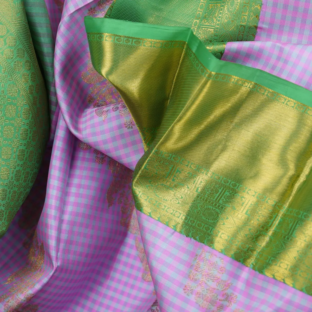 Arani Handloom Silk Saree Checked Antique Silk Fast Jari