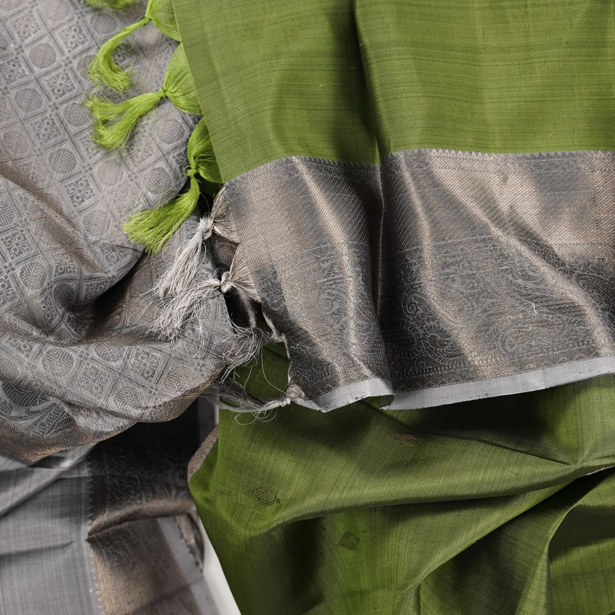 Kanchipuram Arani Handlooom Silk Saree Putta Style Saree Mettalic Silk Fast Jari